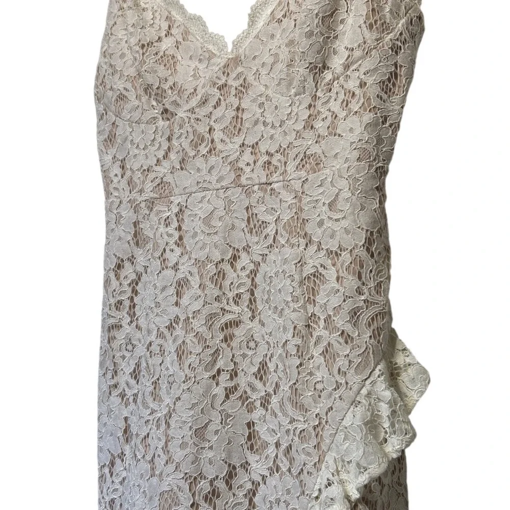Hello Molly Ivory Lace V Neck Mini Dress US Size 6‎ Cocktail Party